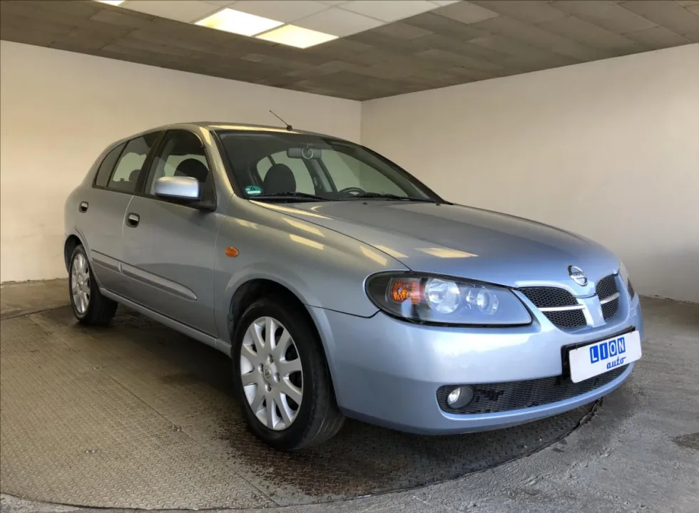 Nissan Almera 1,5 i