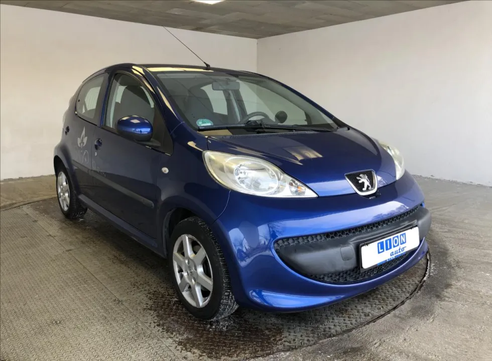 Peugeot 107 1,0 12V SMILE