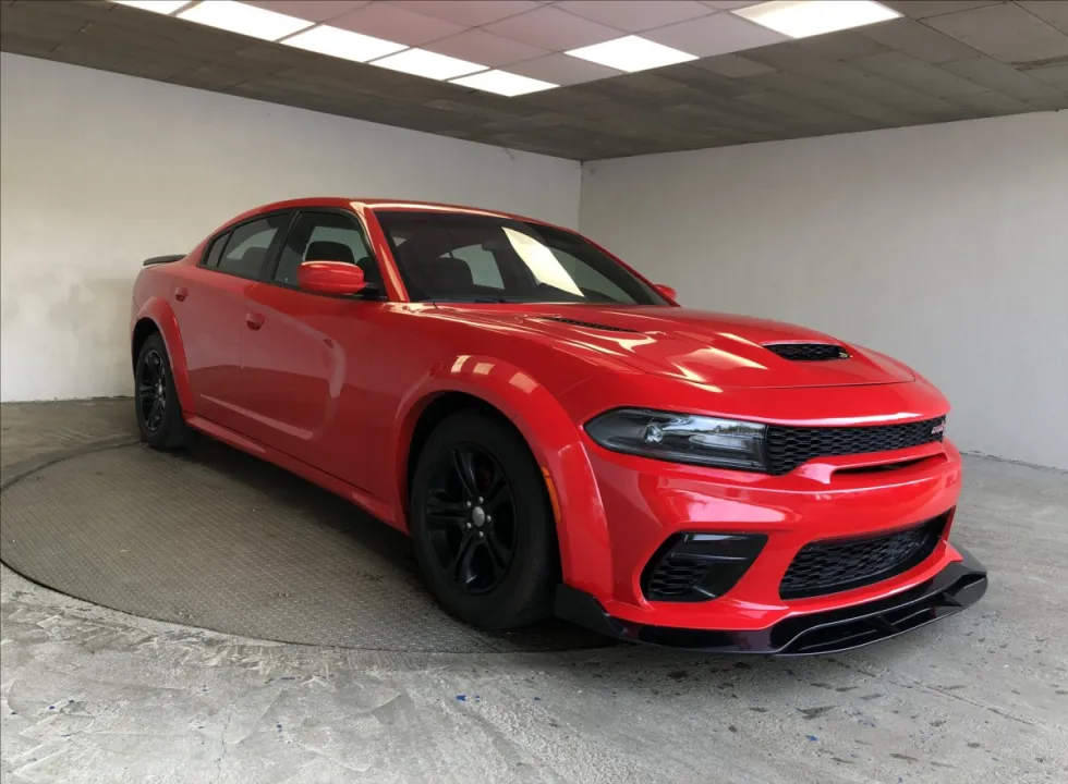 Dodge Charger 3,6 V6 SRT